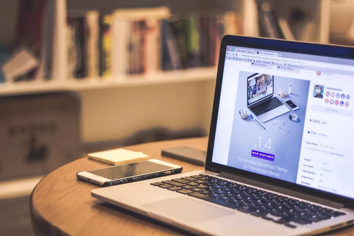 Website dengan XML Sitemap