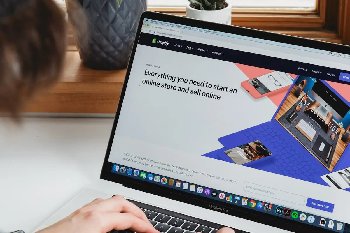 apa itu e-commerce