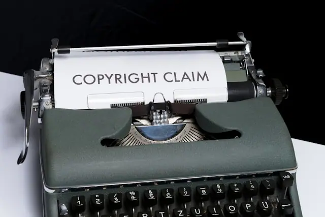update tahun copyright otomatis website