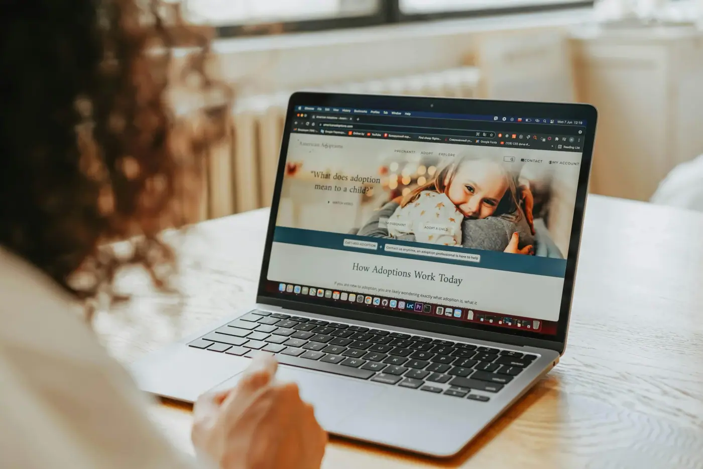 Artikel cara mengadopsi sebagai contoh konten evergreen