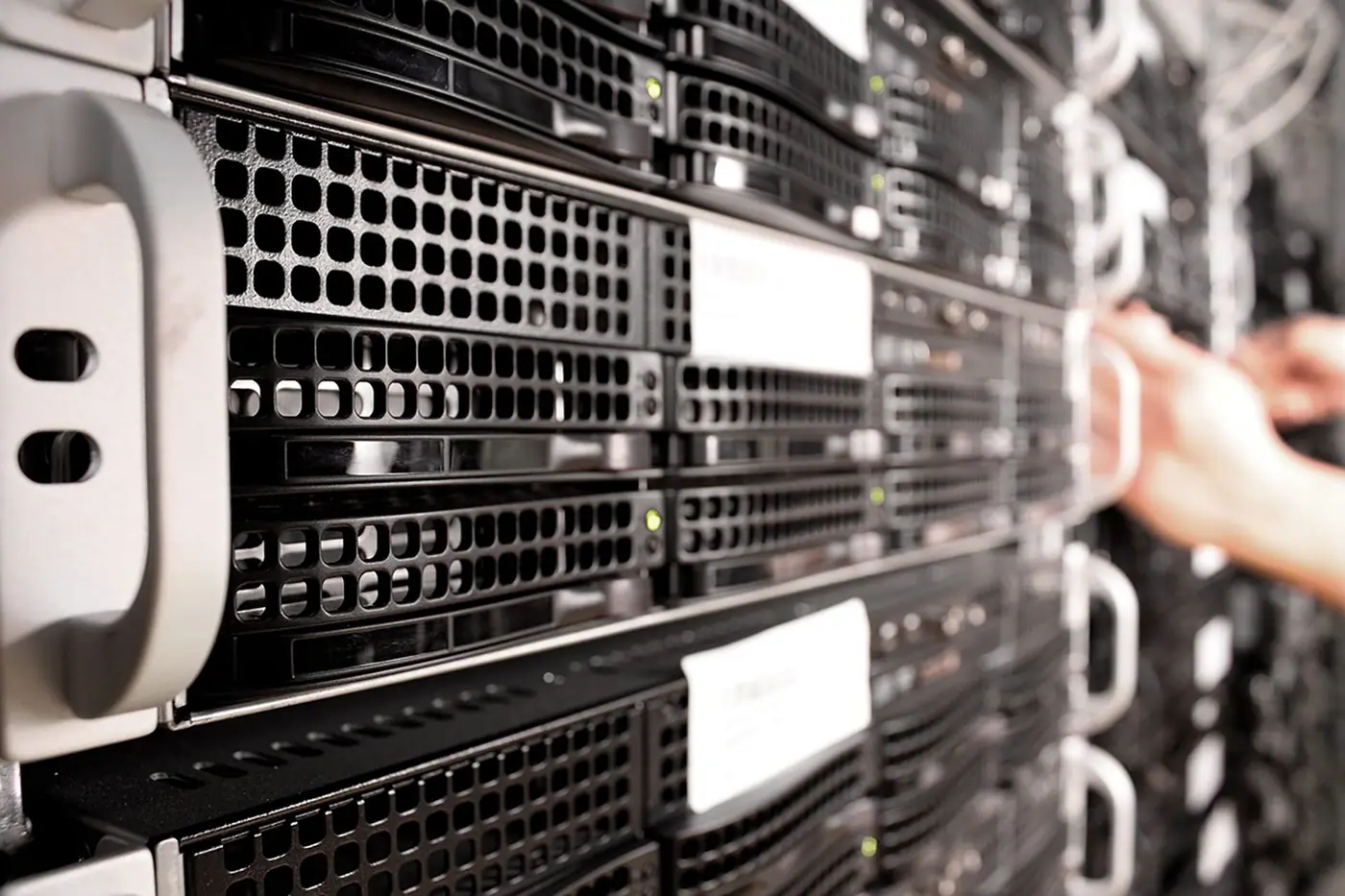 Web Server, Perangkat Lunak Penyedia Data, Cara Kerja dan Contohnya