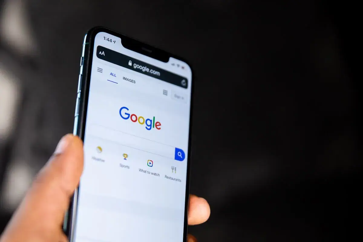 Tampilan website Google untuk promosi