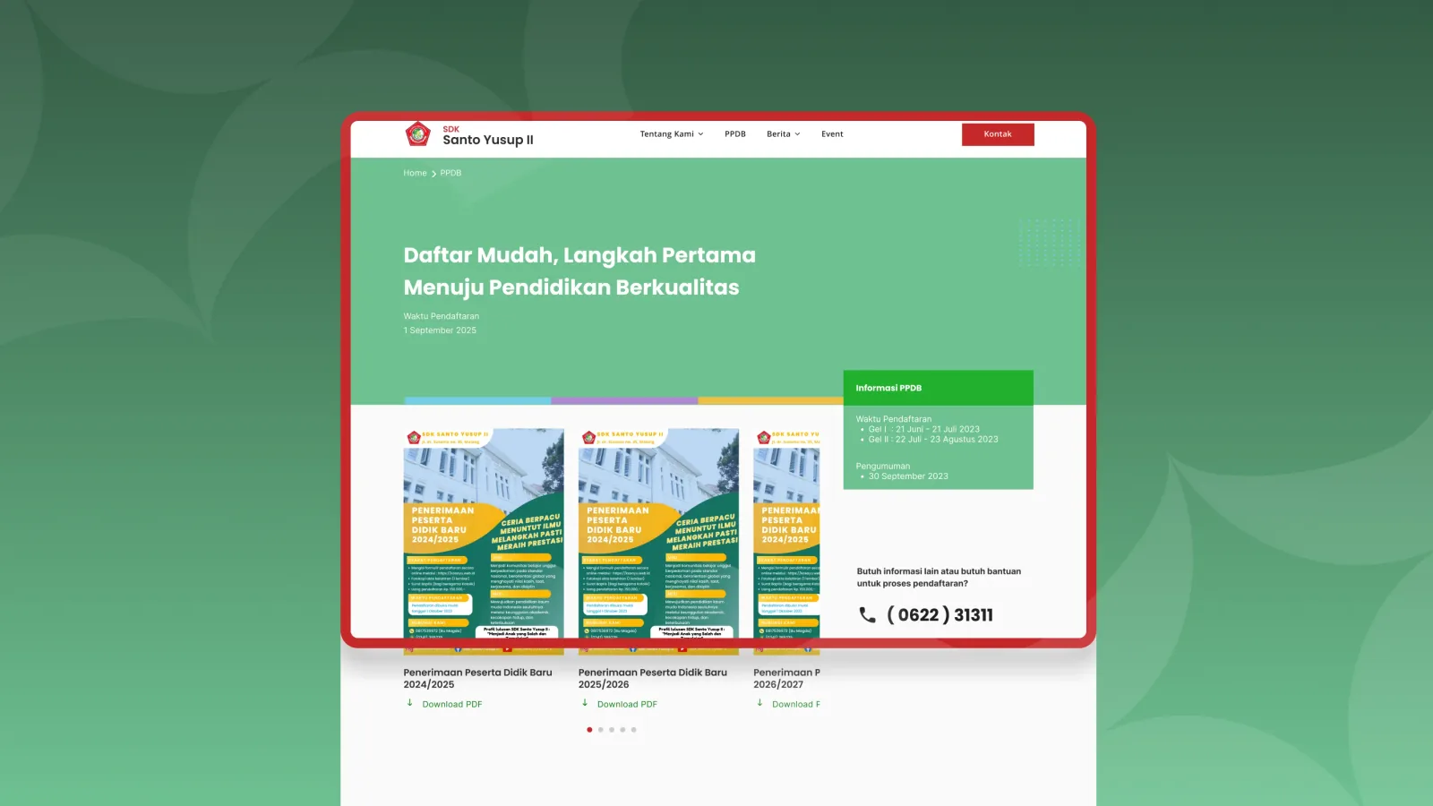 Halaman penerimaan peserta didik baru dengan carousel brosur yang bisa diunduh dan kotak informasi gelombang pendaftaran beserta nomor telepon